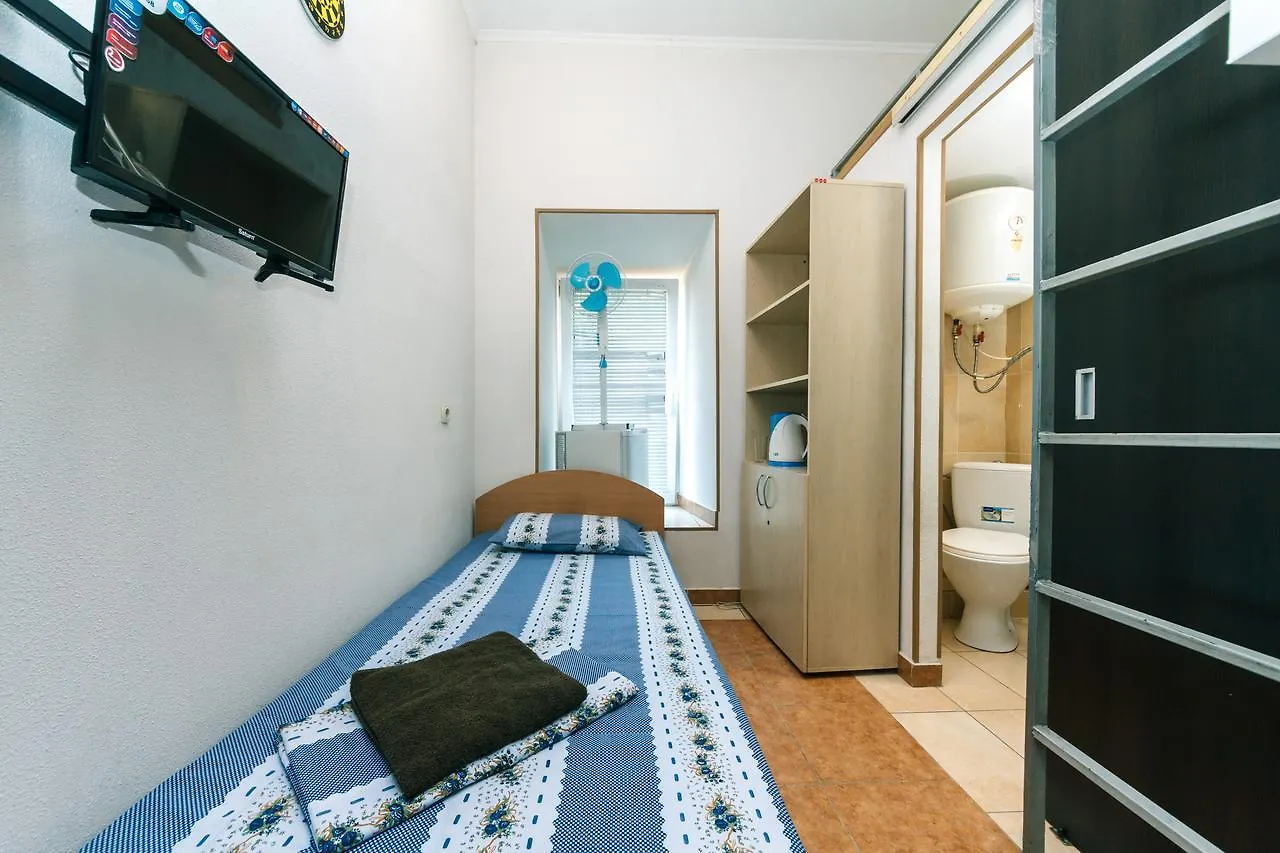 Small Room Near Independence Square 키예프